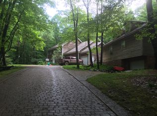 3981 Apache Ct, Oxford, MI 48370