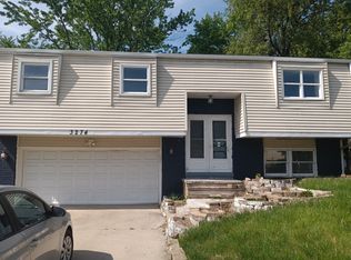 3274 E Bluebird Dr, Decatur, IL 62526