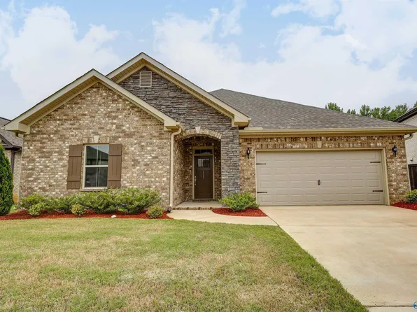 111 Kretzer Ct, Huntsville, AL 35806