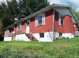 2148 Lorton Lick Rd, Bluefield, WV 24701