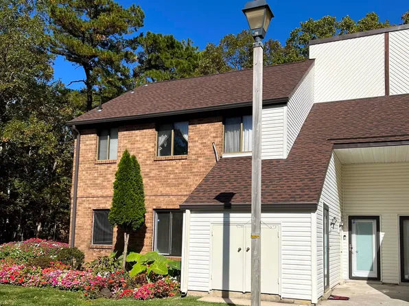 1 Country Magnolia Ln #1, Egg Harbor Township, NJ 08234