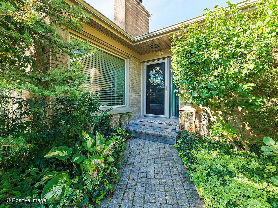 1st image of 111 W Eggleston Ave