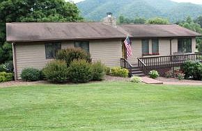 1st image of 132 Country Club Dr