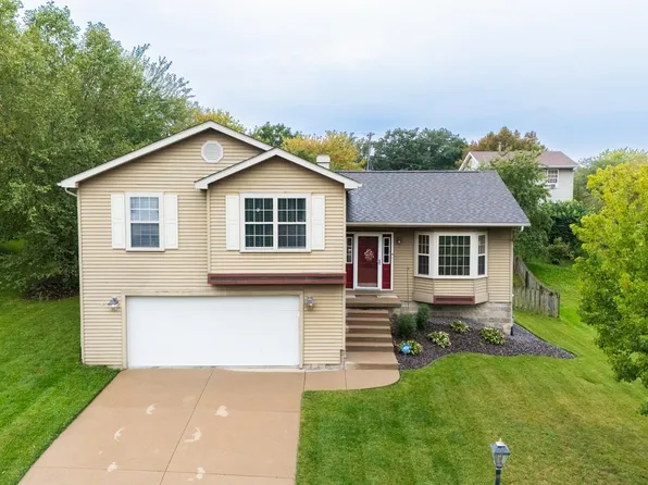 105 Karen Dr, East Peoria, IL 61611