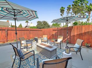 8821 Jarrett Cir, Huntington Beach, CA 92647