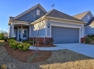 566 Beautyberry Dr, Griffin, GA