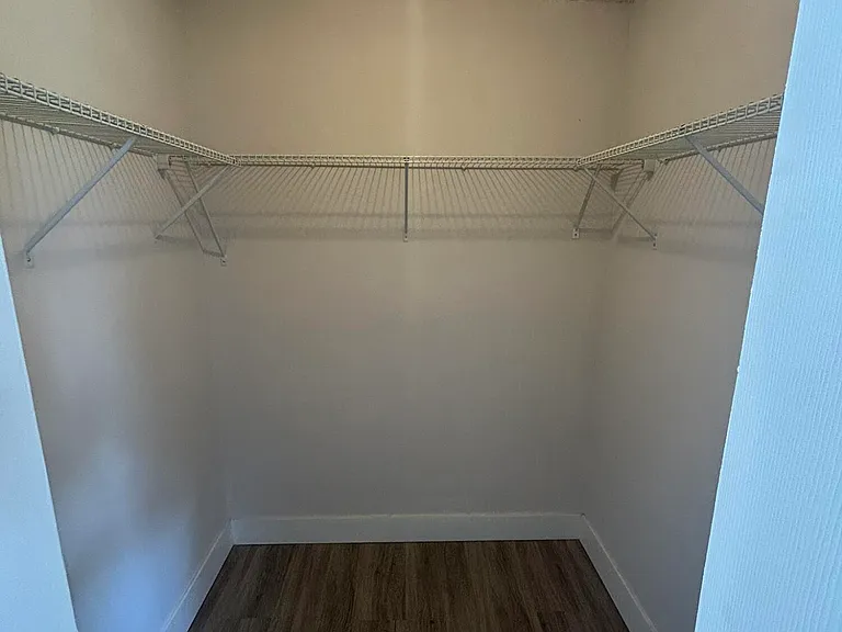 450 Palm Cir W #103 — Photo 15
