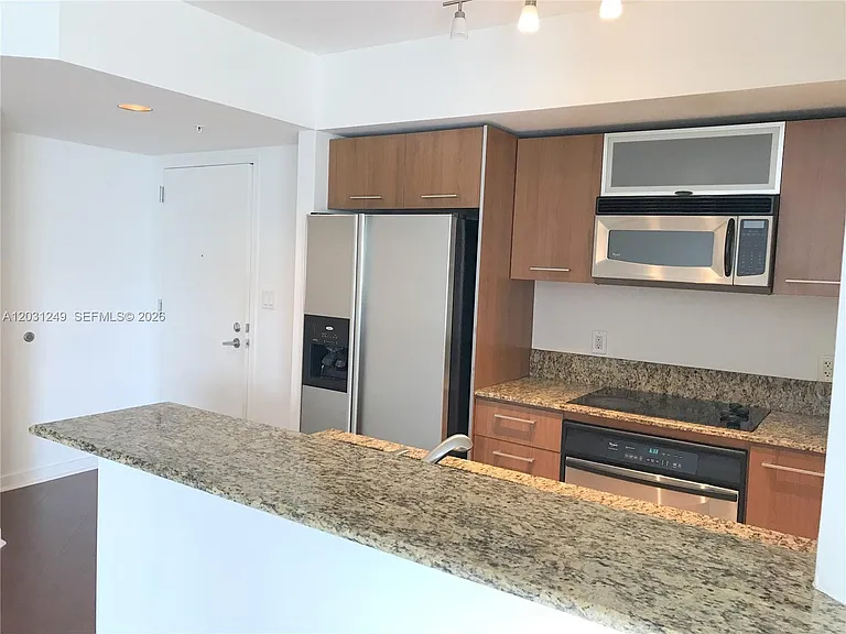 9055 SW 73rd Ct #1604 — Photo 9