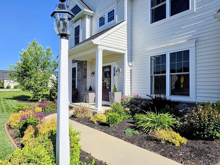 1425 Pennscott Dr — Photo 2