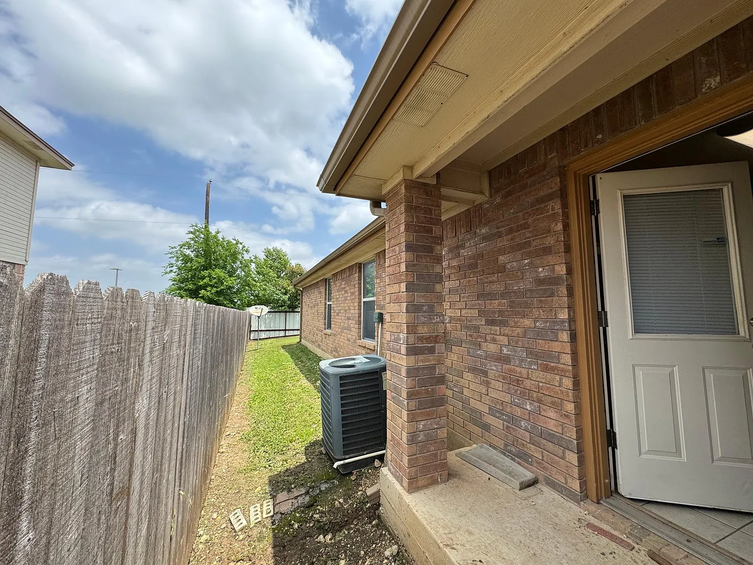 1313 Chips Dr — Photo 3