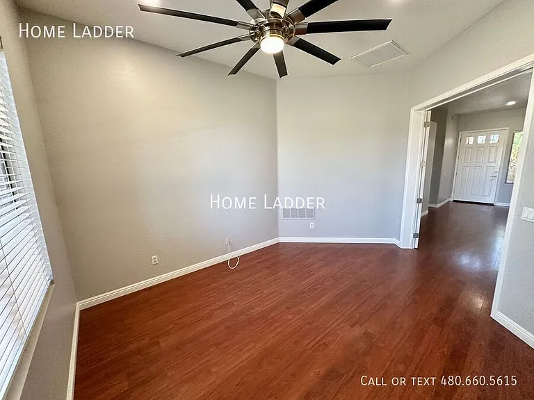 244 W Merrill Ave — Photo 18