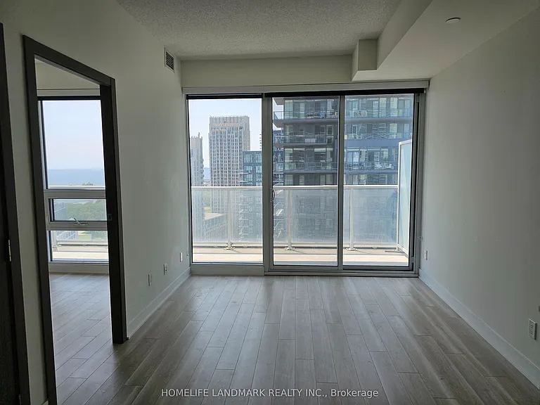 19 Bathurst St #2901 — Photo 4