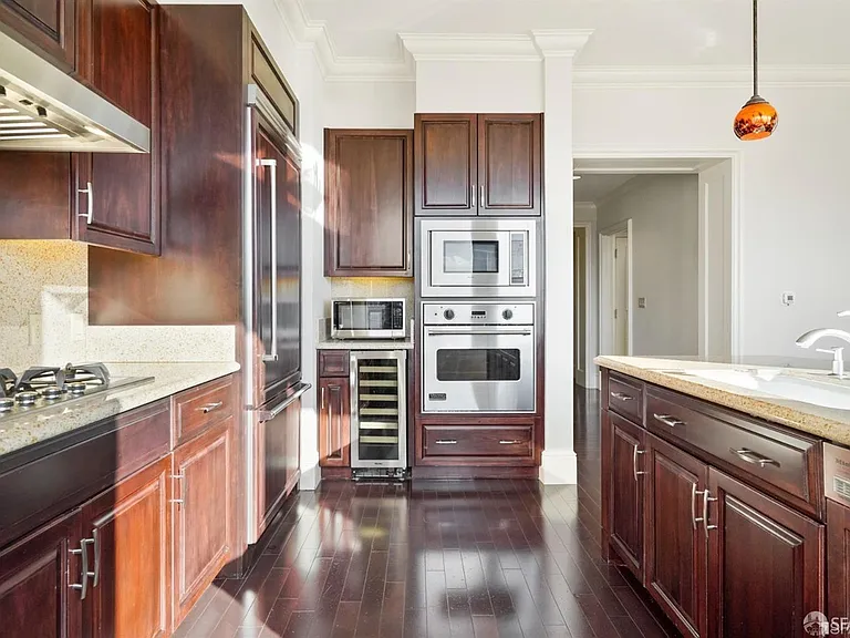 690 Market St #2202 — Photo 10
