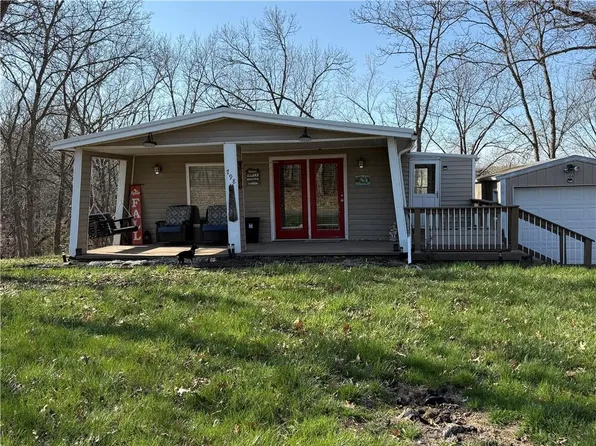798 Lake Viking Ter, Altamont, MO 64620