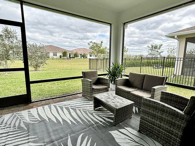 1252 Haywagon Trl — Photo 3