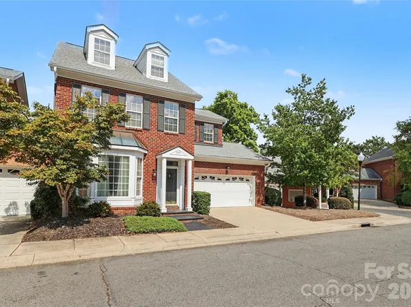 9150 Bonnie Briar Cir, Charlotte, NC 28277