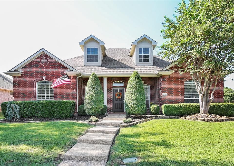 1st image of 1200 Valley Oaks Dr