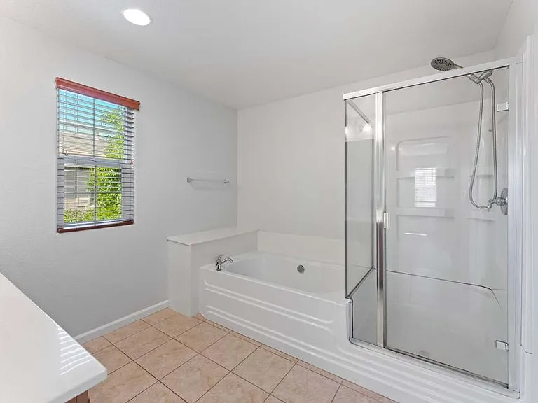 301 Candela Cir — Photo 7