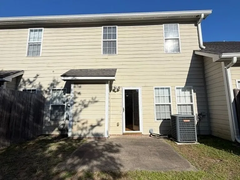 3058 Candlelight Dr — Photo 15