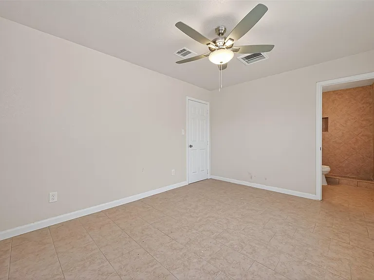 140 Marie St — Photo 31