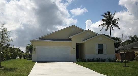 1st image of 2098 SE Mantua St