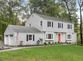 27 Pepperidge Rd, Morristown, NJ 07960