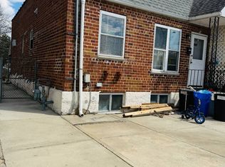 45-53 204th St, Bayside, NY 11361