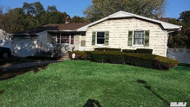 1st image of 153 Oak St