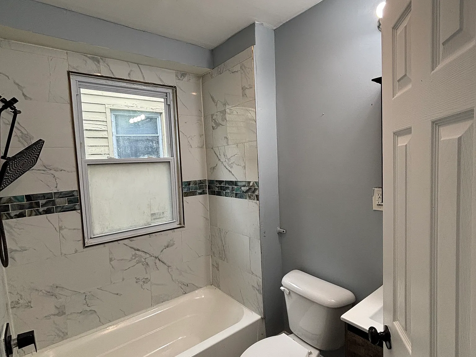 3 bed, $2,250 — Photo 4
