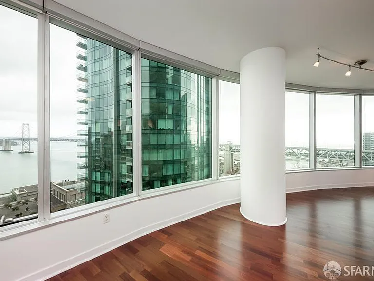 301 Main St #22D — Photo 2