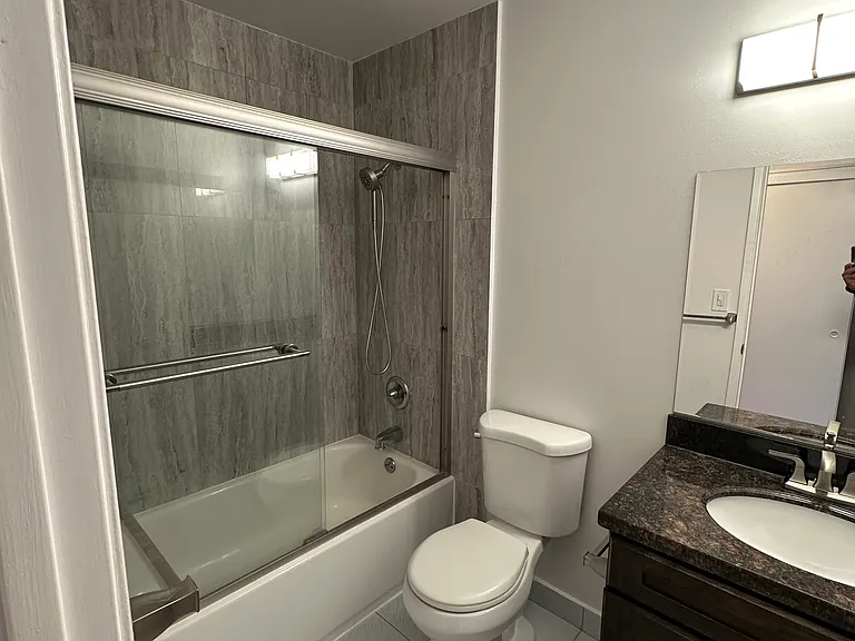 854 Bucknam Ave — Photo 8
