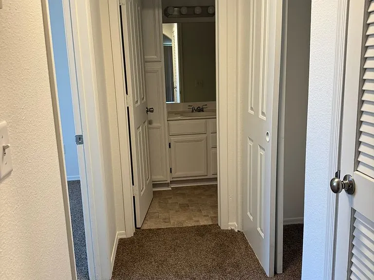1344 Park Ln — Photo 19