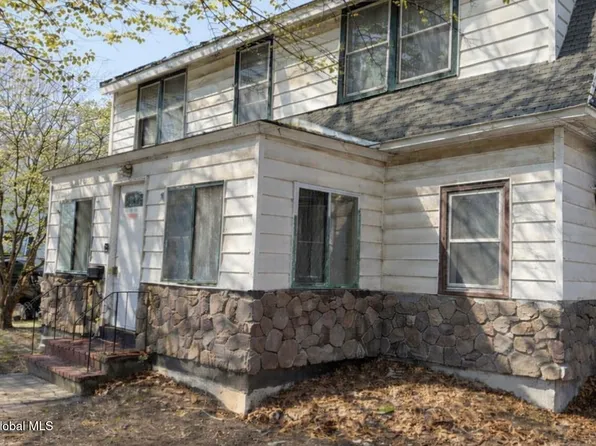 471 7th Avenue, Troy, NY 12182