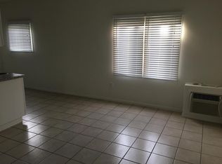 1085 Hoffman Ave APT 06, Long Beach, CA 90813