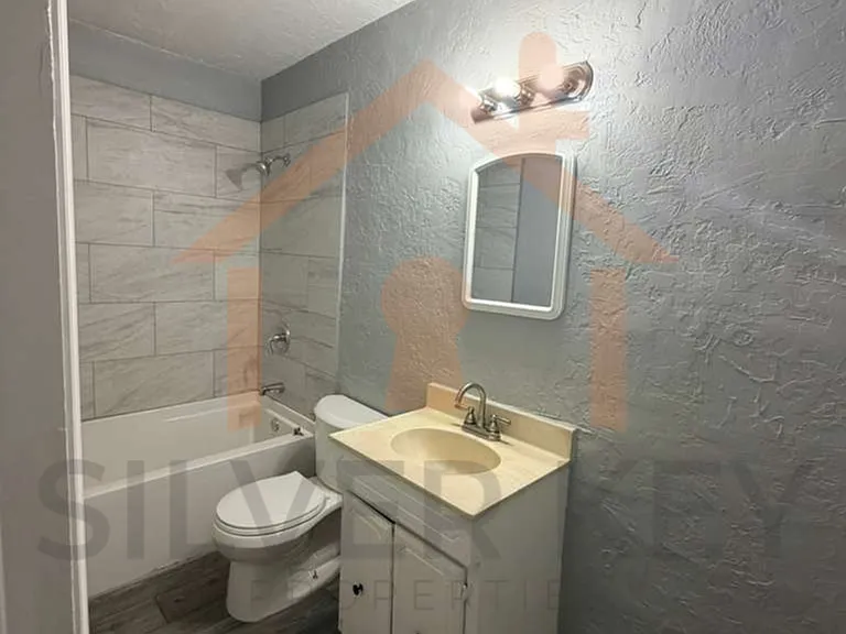 1610 SW E Ave — Photo 6