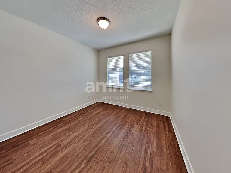 2450 Ixora Ct — Photo 22