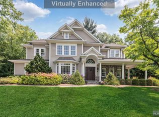 41 Owatonna St, Haworth, NJ 07641