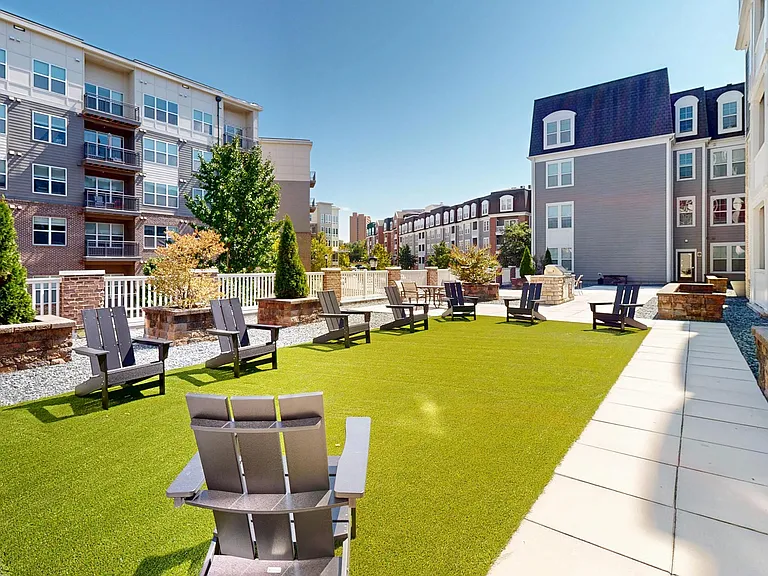 The Quarters at Towson Town Center — Photo 28