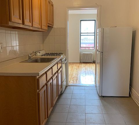 5th image of 244 W 16th St APT 4FE