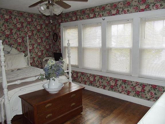 5th image of 1417 Jennette Ave NW
