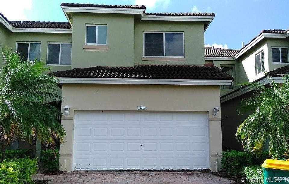 1st image of 1606 SE 24th Ct #1606