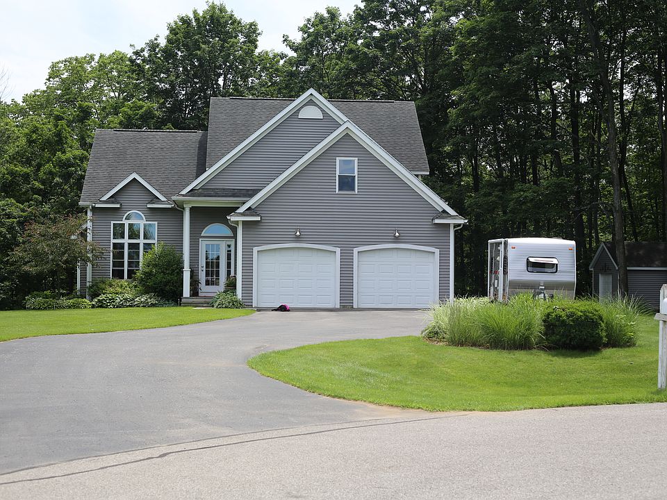 1st image of 860 S Creek Ct