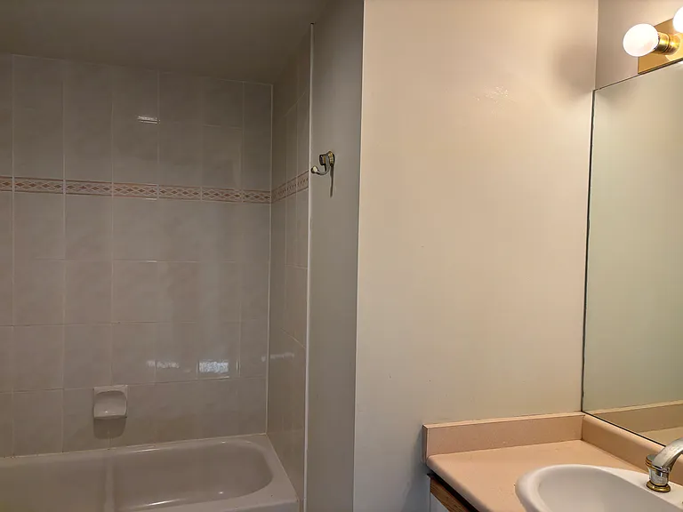 950 Cambie St #1906 — Photo 9