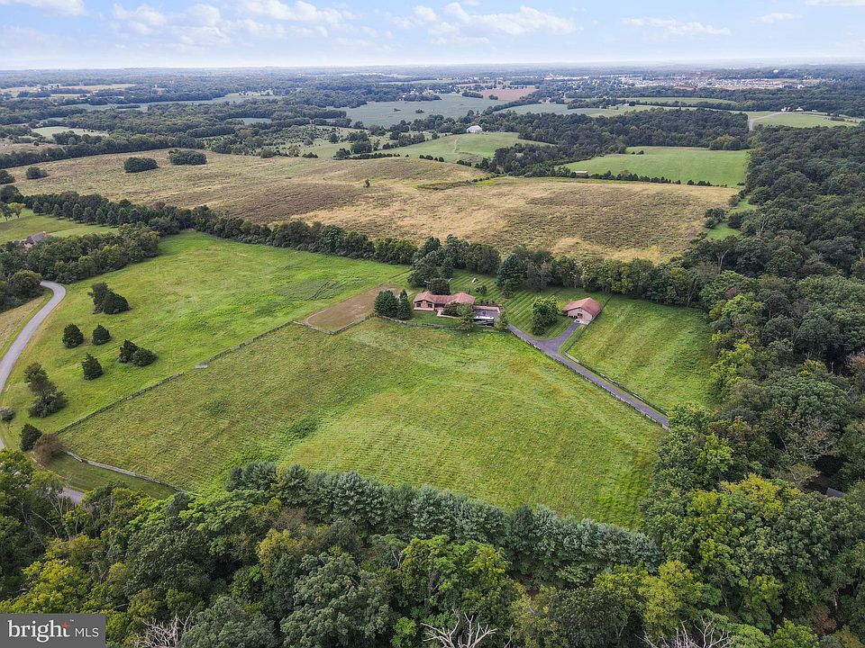 867 Bridle Path Dr, Martinsburg, WV 25404 Zillow