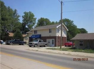 402 N Webster St, Spring Hill, KS 66083