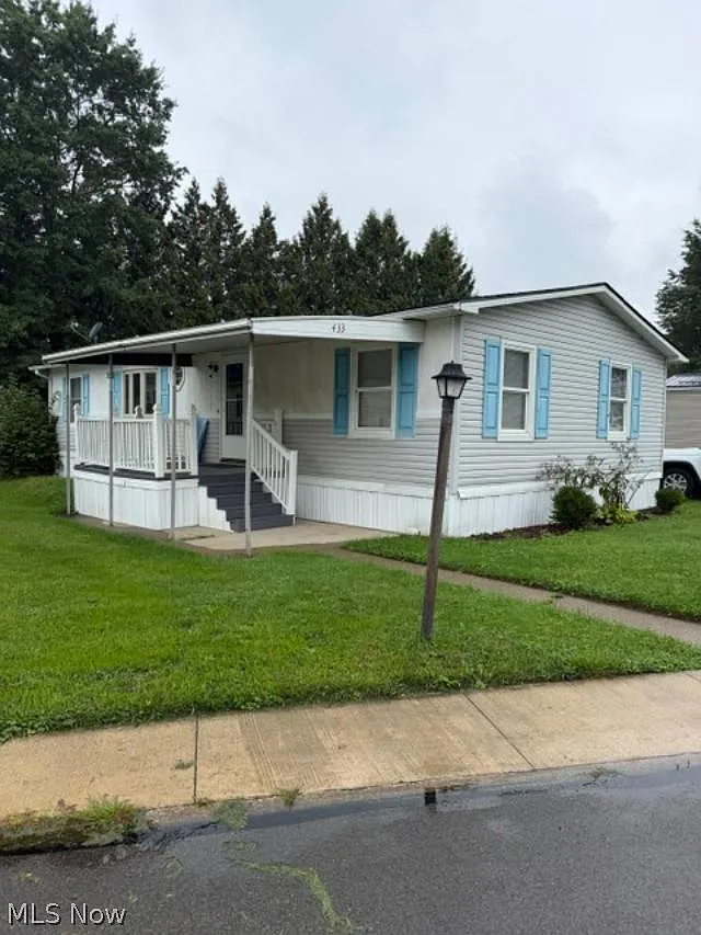 3 bed, 2.0 bath, $2,500 — Photo 3