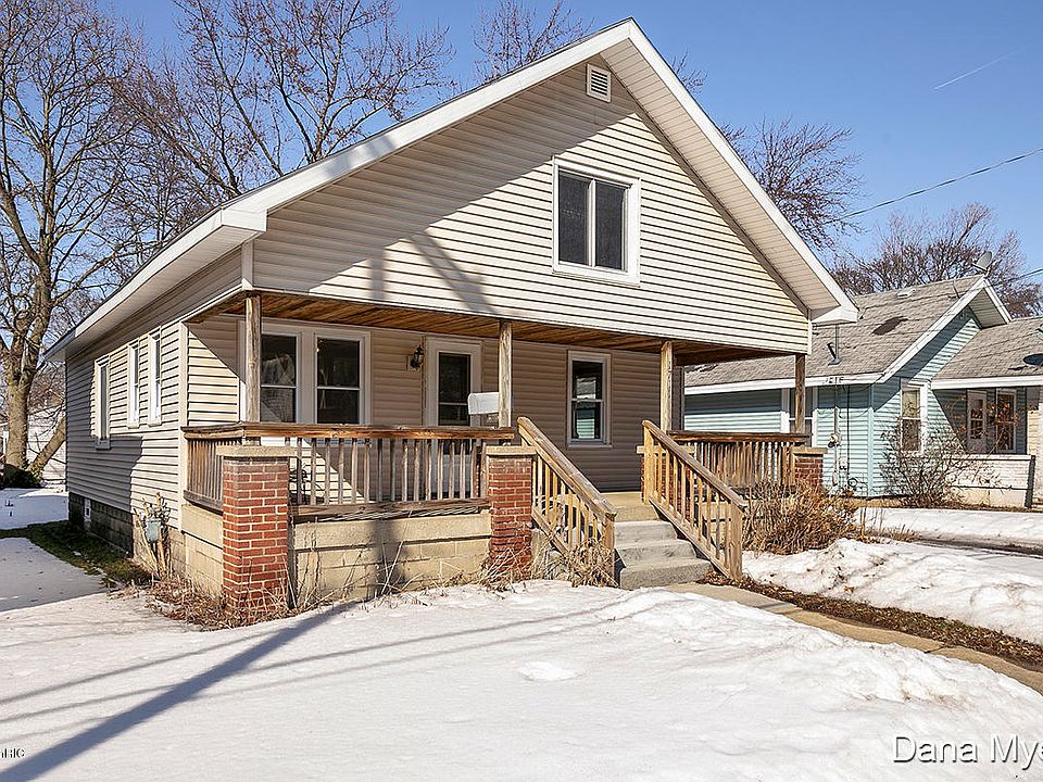 1st image of 1711 Martindale Ave SW