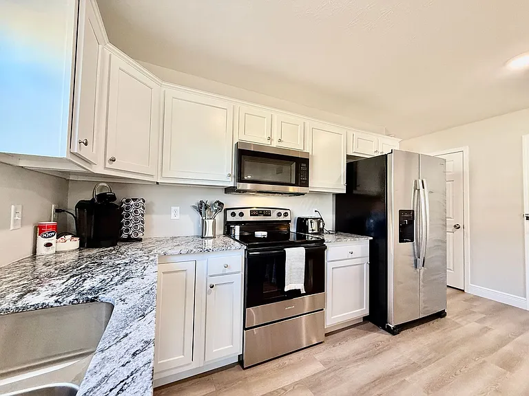 232 Taylor Dr — Photo 7