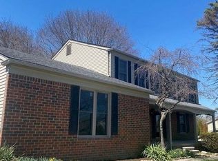 5226 Green Rd, West Bloomfield, MI 48323