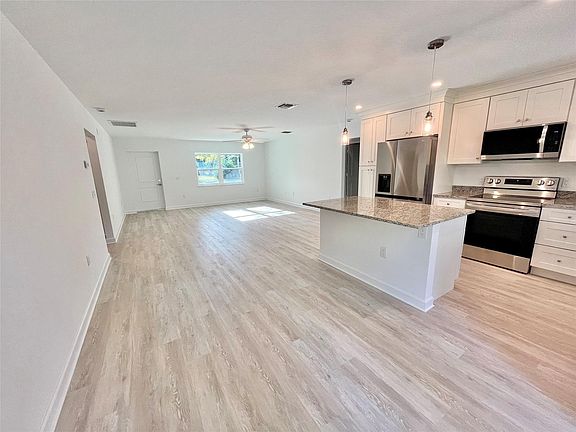3rd image of 2094 33rd Avenue